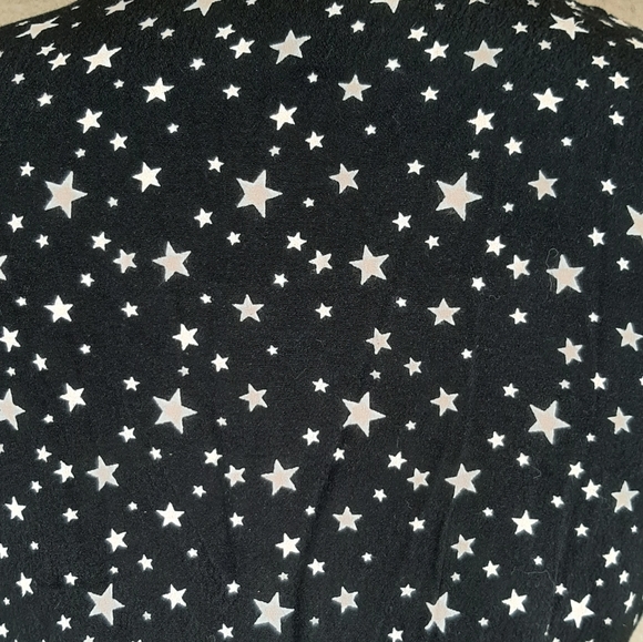 Forever 21 Women's Black Top with White Stars - Picture 7 of 9